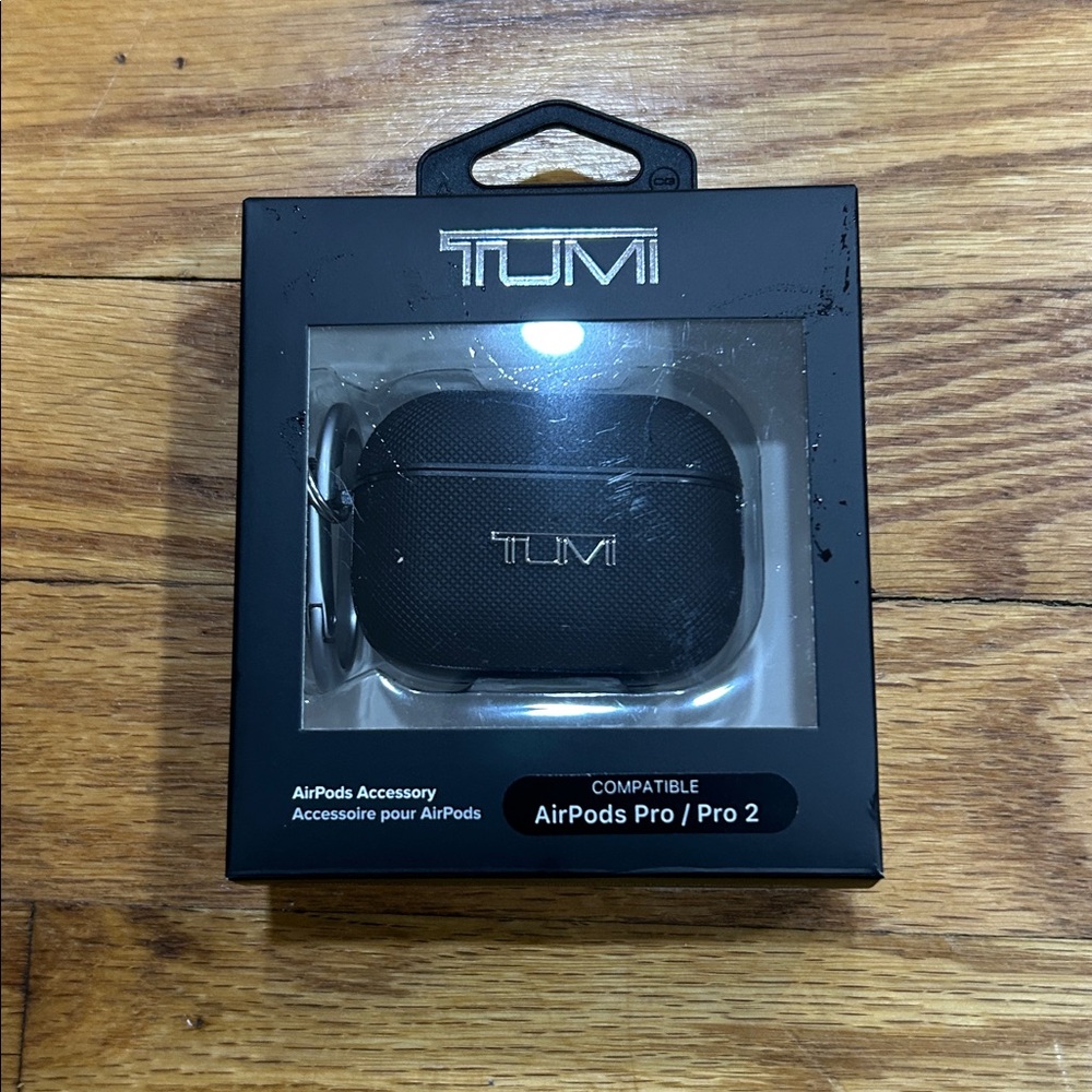 TUMI Black AirPods Holder with Silver Carabiner